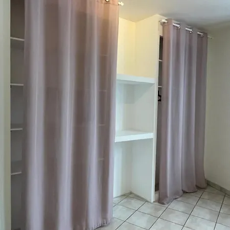Grand T2 Sur Cour Apartmán